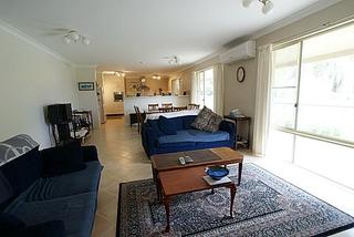 Living Room (2010-11-05)