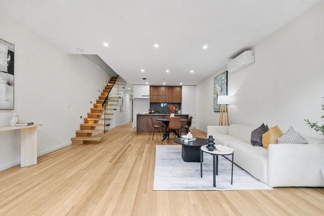 (no street name provided), VIC 3055