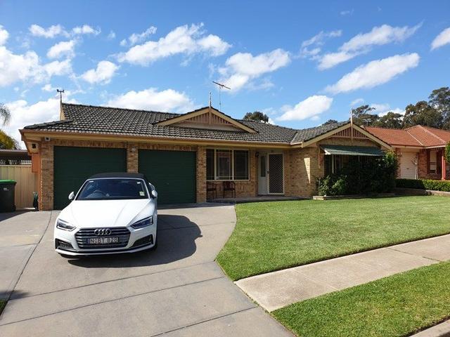 4 Lyrebird Crescent, NSW 2168