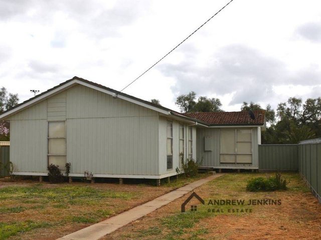 4 Golden Court, VIC 3644