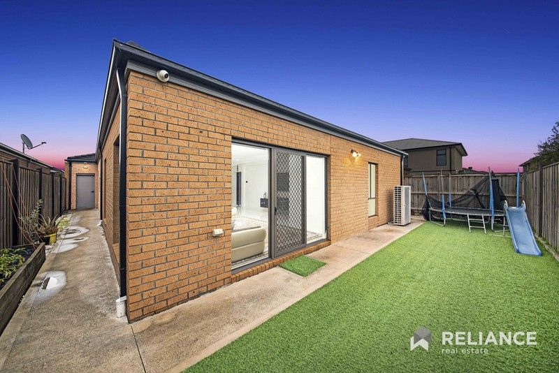 https://images.allhomes.com.au/property/photo/1428eaeaa2dbd290ccd3a8ac9ea59a36_hd.jpg