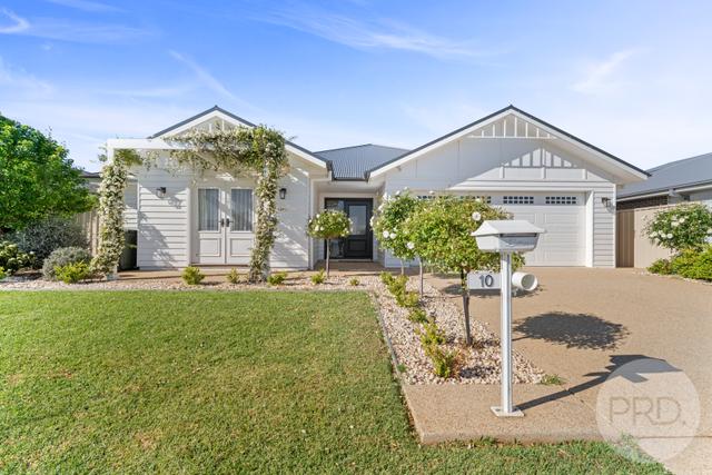 10 Wyoming Avenue, NSW 2650