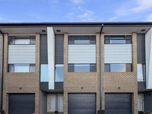 7/1 Bon Scott Cres, ACT 2914