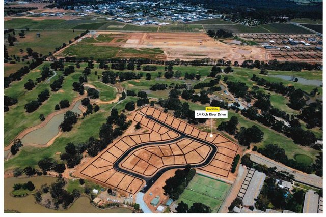 14 Rich River Drive, NSW 2731