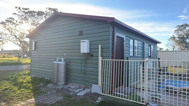 Granny E/274 Eighth Avenue, NSW 2747