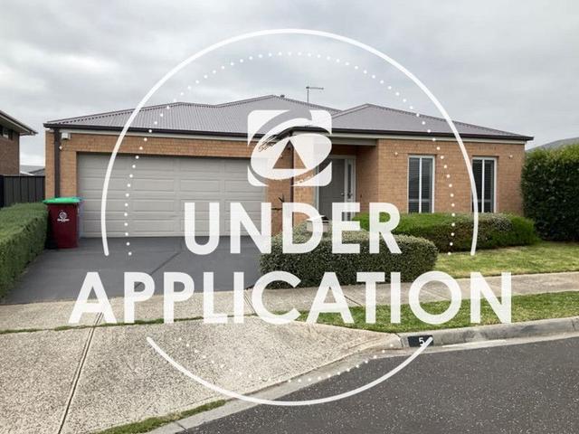 5 Featherbrook Circuit, VIC 3977