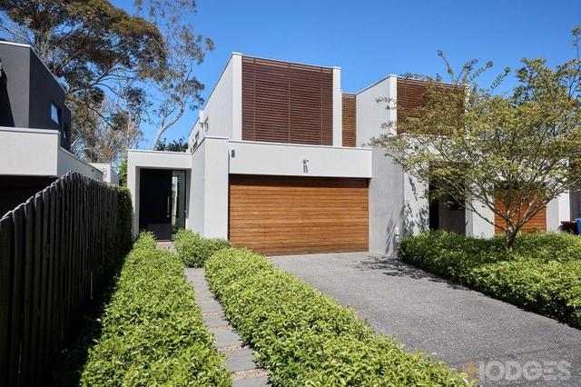 10B Cannes Grove, VIC 3193