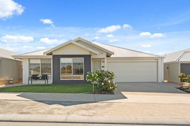 14 Towlers Drive, WA 6174
