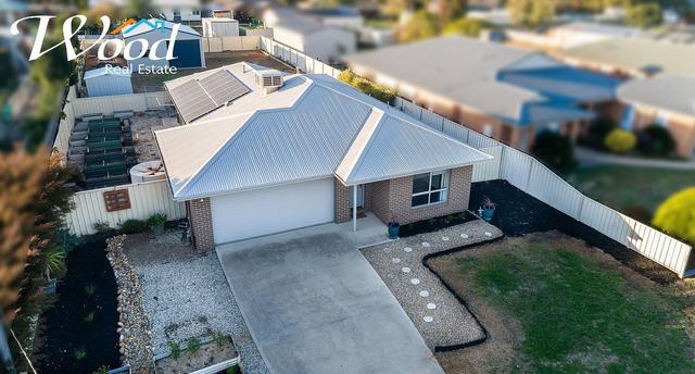 15 Fourth St, NSW 2658