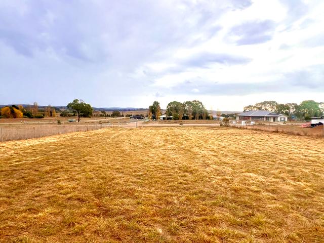 3 Lomandra Street, NSW 2620