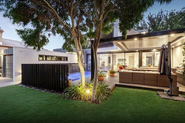 2 Albion Street, VIC 3141