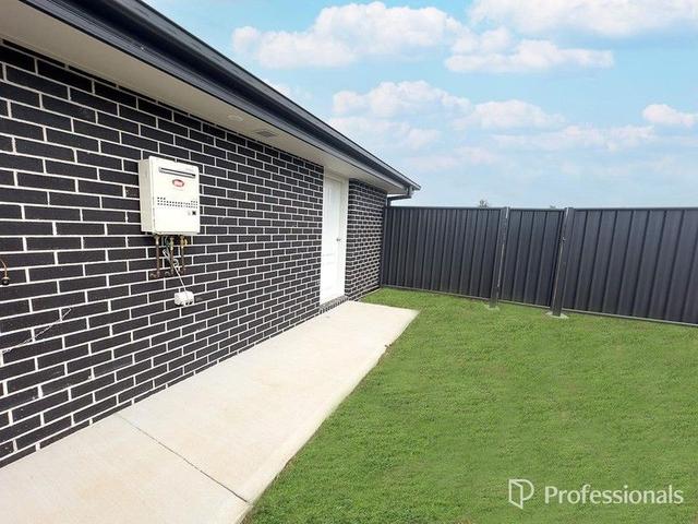 2/15 Kestral Street, NSW 2340