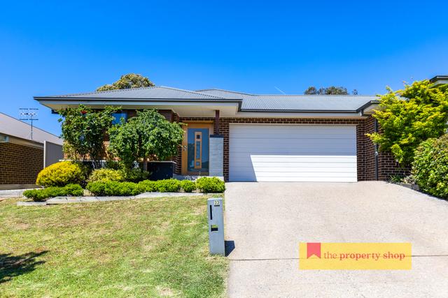 33 Dunphy Crescent, NSW 2850