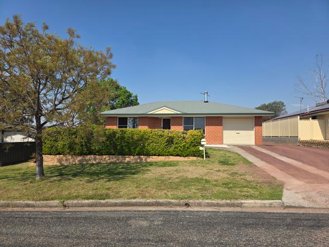 1 Barton Street, QLD 4380