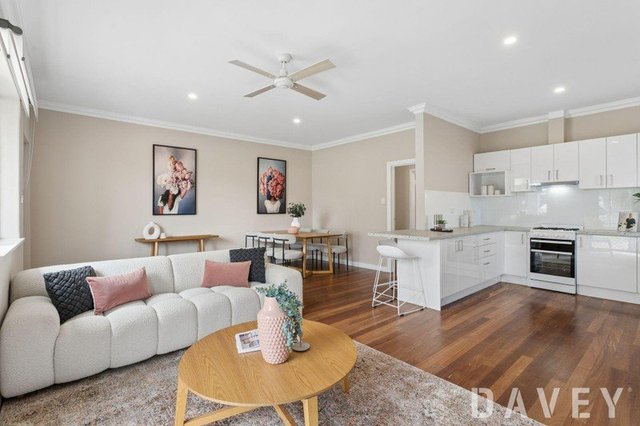 194 Flamborough Street, WA 6018