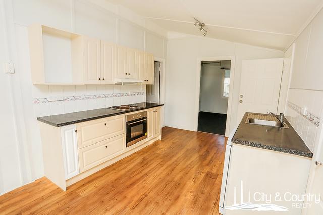 1 Hazel Street, QLD 4825