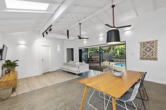 18 Bradley Avenue, QLD 4220