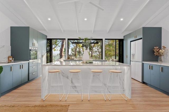 18 Summerhill Court, QLD 4213