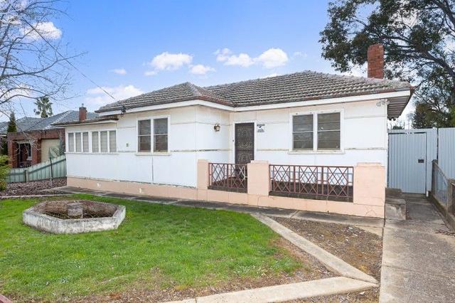 19 Charleville Road, NSW 2650