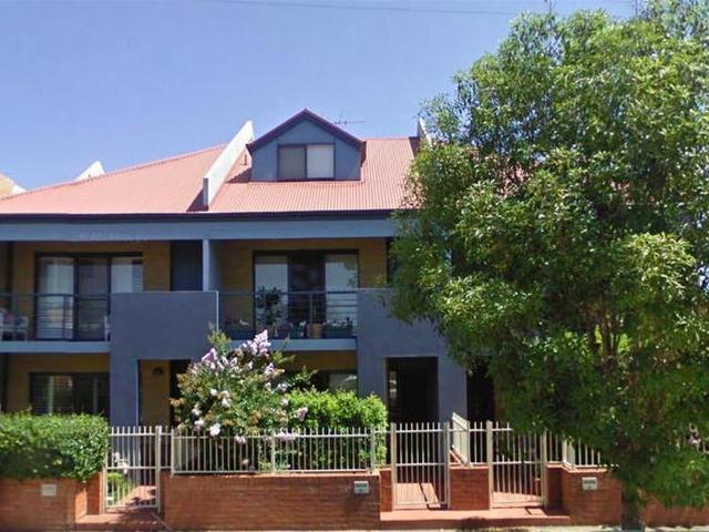 2/71 Lindsay Street, NSW 2303