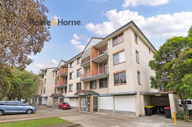 76/4 Riverpark Drive, NSW 2170