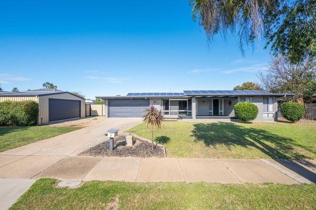 10 Young Court, VIC 3630