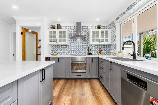 5 Nerrigundah Drive, VIC 3858