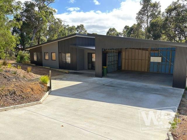 8 Coughlan Grove, WA 6333