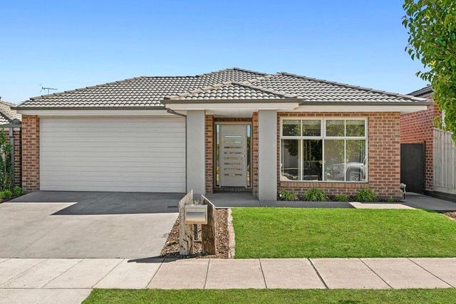 25 Newfields Dr, VIC 3222