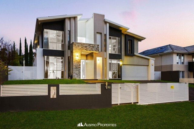 80 Hawthorn Circuit, QLD 4116