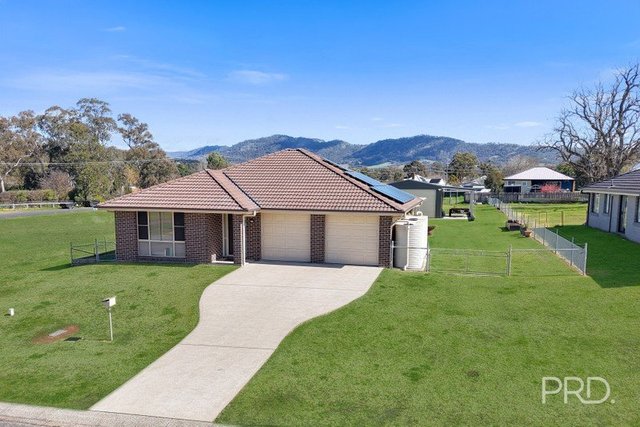 9 Rosella Street, NSW 2338
