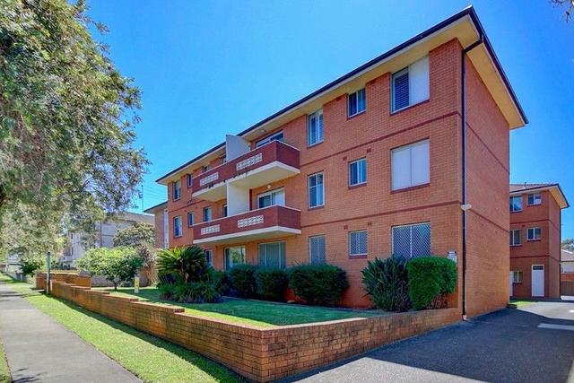 8/26 Clyde Street, NSW 2133