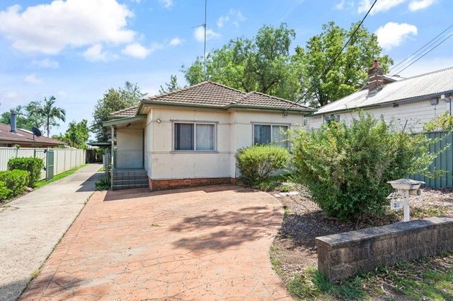 32 Castlereagh  Street, NSW 2765