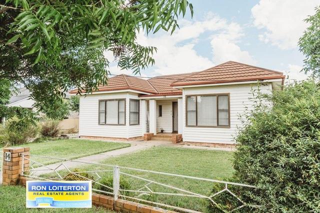 14 Renehan St, NSW 2590