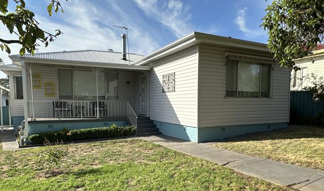 8 Yaralla Street, NSW 2720