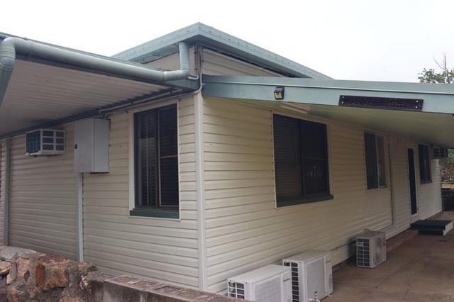 96 Station St, QLD 4804