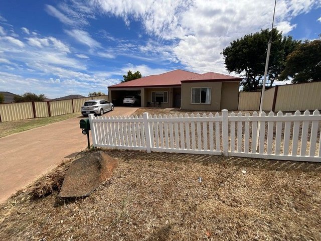 18 Prussian Way, WA 6390