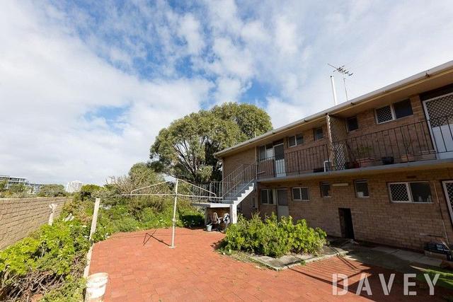 3/8 Ozone Parade, WA 6029
