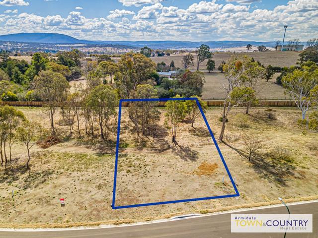 20 Campbell Parade, NSW 2350