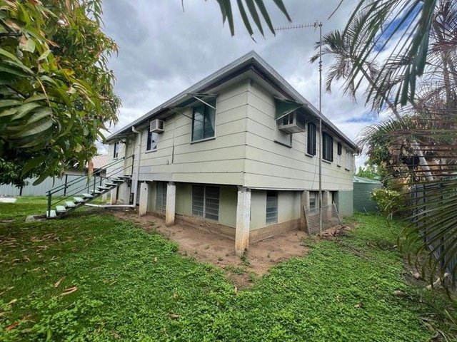 10 Toussaint Street, QLD 4804