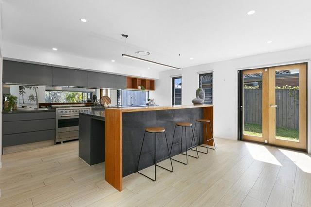 5 Oakwood Tce, QLD 4221