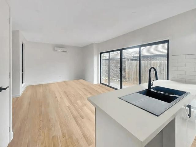 7/15 Nerissa Grove, VIC 3046