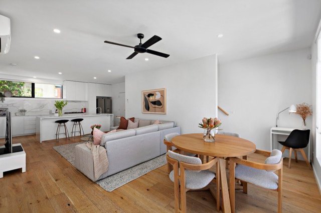 2B Waterloo Crescent, VIC 3182