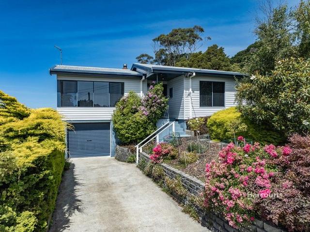 11 Seaside Crescent, TAS 7316