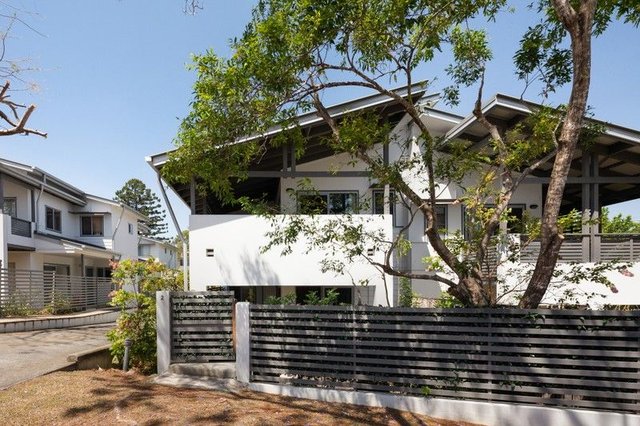 2/82 Clarence Road, QLD 4068