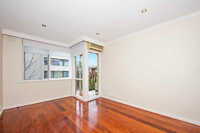 12/6 Karbarook Avenue, VIC 3181