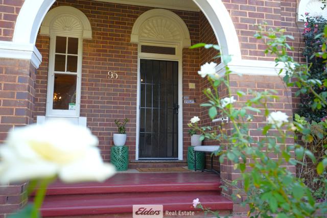 95 Binya Street, NSW 2680