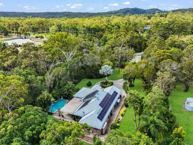 6 Honeysuckle Court, QLD 4130