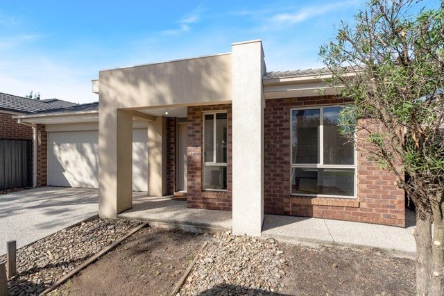 106 Huntington Drive, VIC 3064