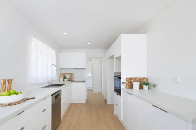 2 Galvin St, QLD 4501